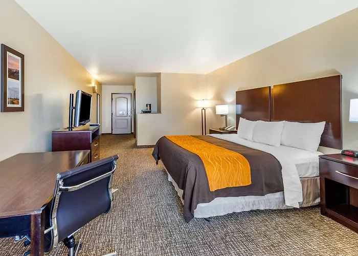 Comfort Inn & Suites