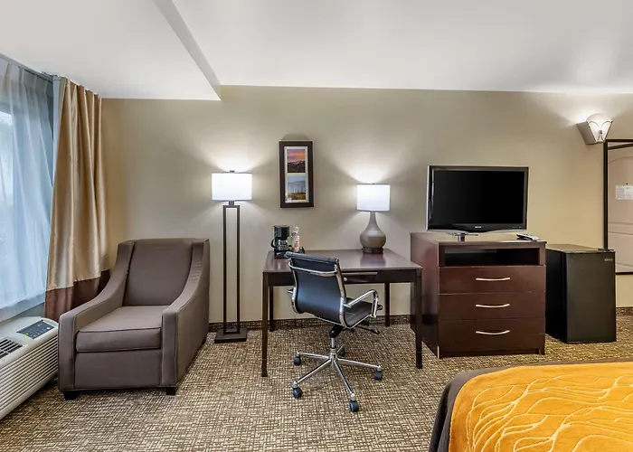 Comfort Inn & Suites