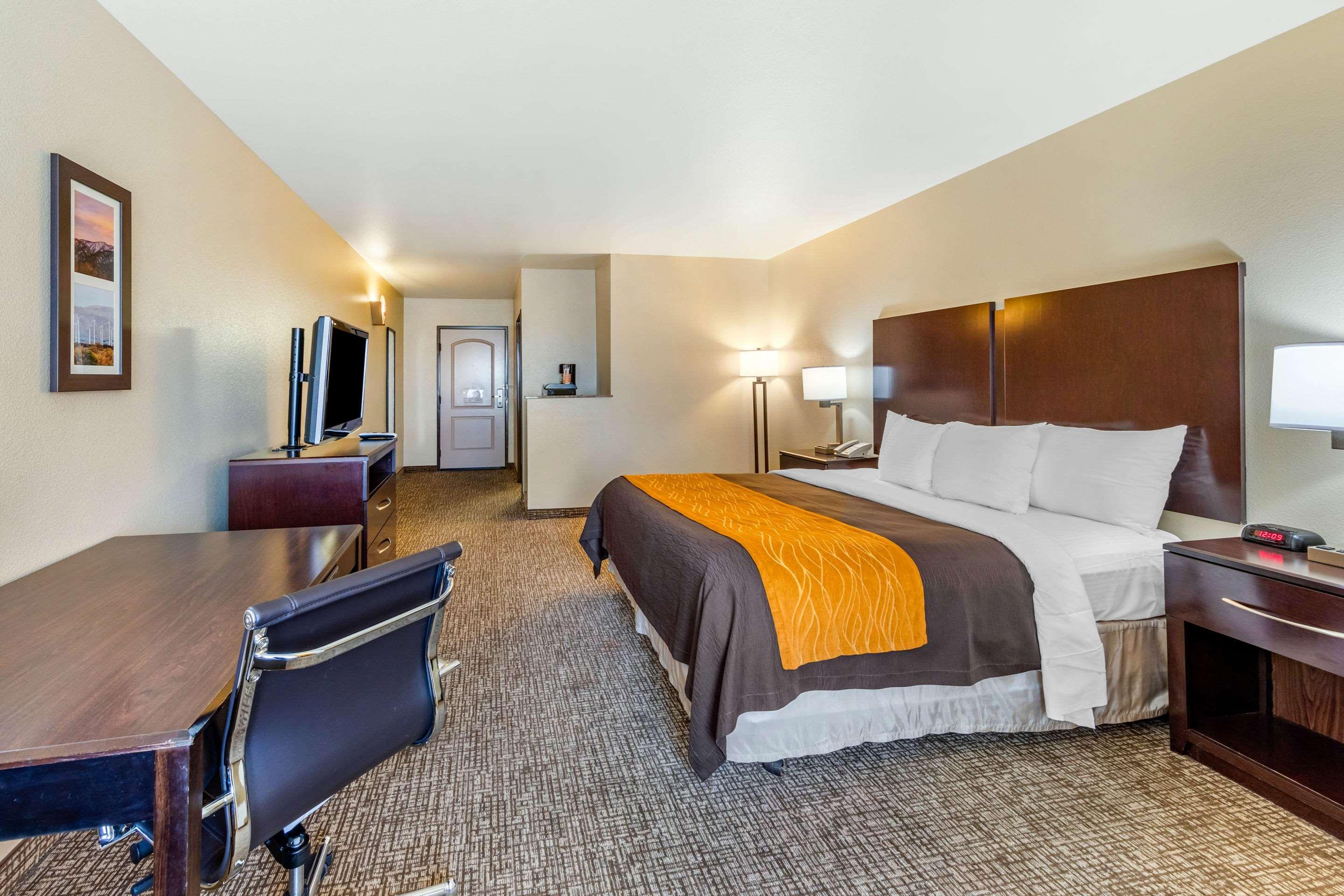 Hotel Comfort &