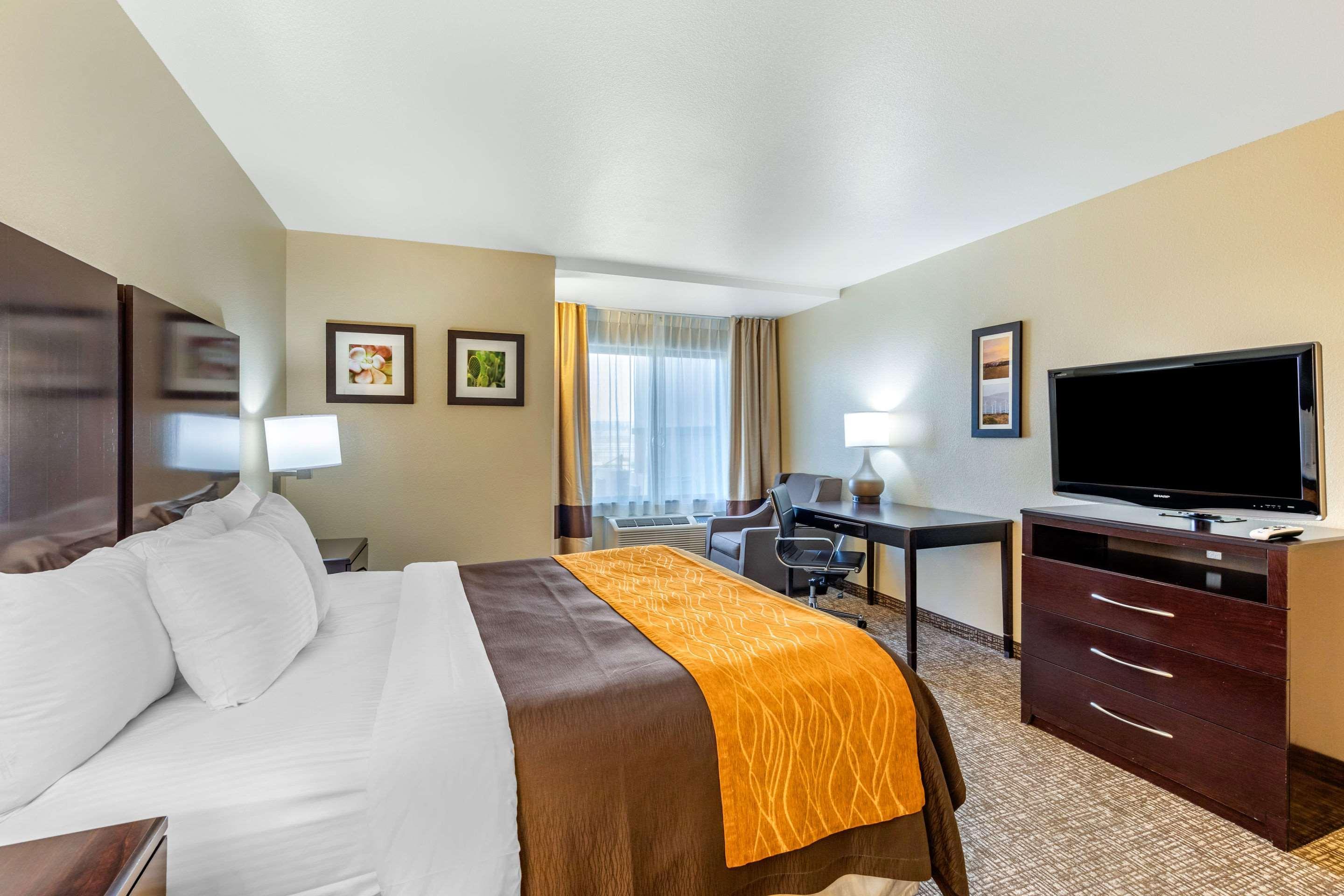 Hotel Comfort & Colton