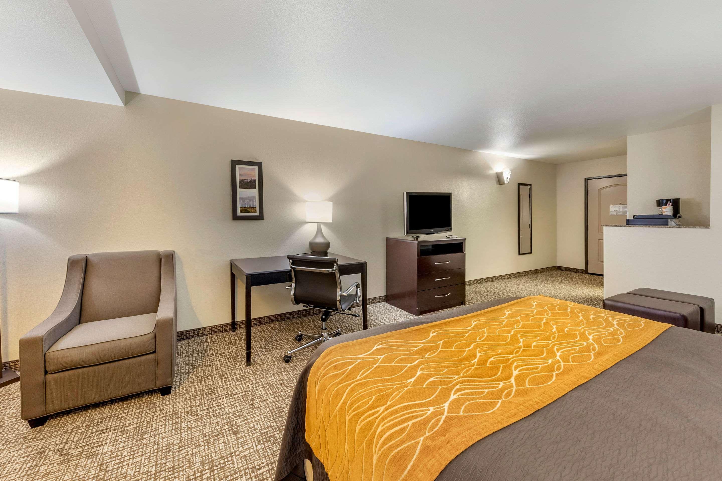 Hotel Comfort & Colton