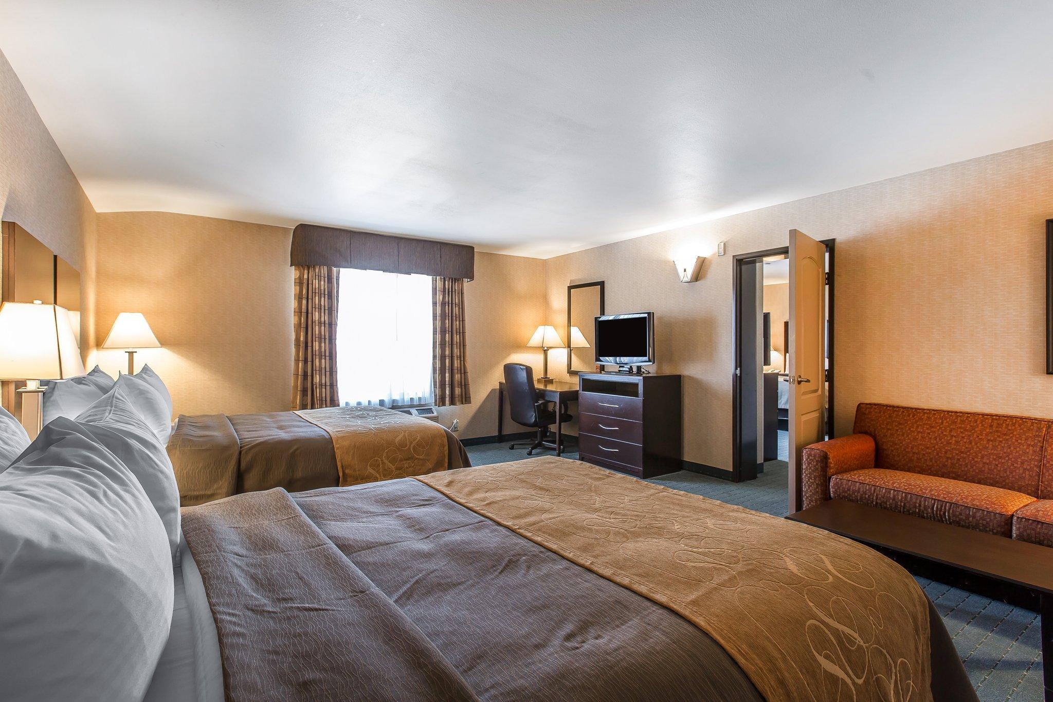 Comfort & Hotel Colton